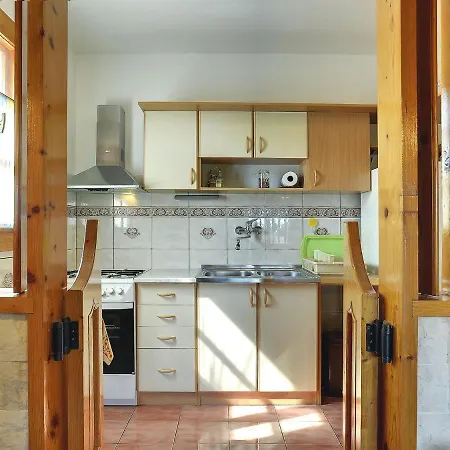 Holiday home Traditional Holiday With Covered Terrace *